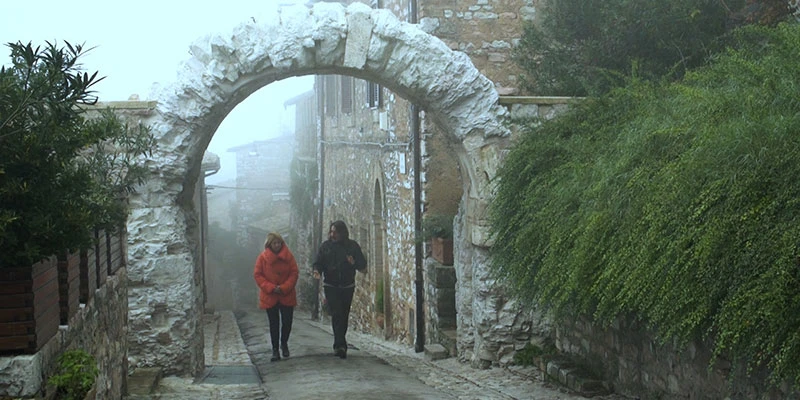 Spello umbria italy complete tour n2l 00 11 45 16 still100