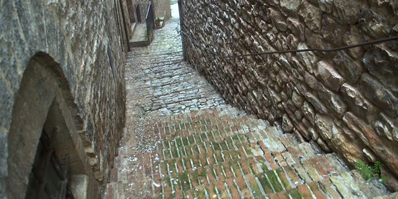 Spello umbria italy complete tour n2l 00 14 47 01 still146