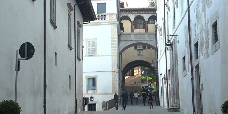 Spoleto upper ff 00 12 10 16 still607