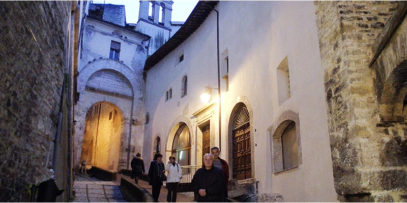 Spoleto upper ff 00 20 01 25 still727