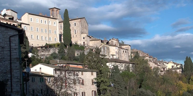 Todi3 00 02 38 08 still058
