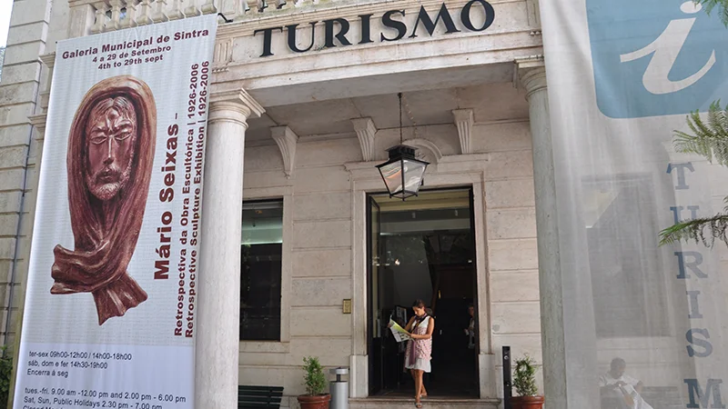 Tourist information office in Sintra with a poster outside