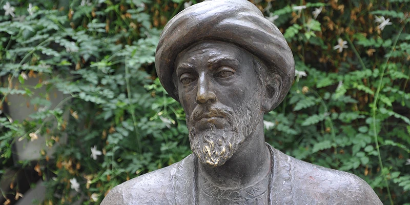 Maimonides statue Cordoba