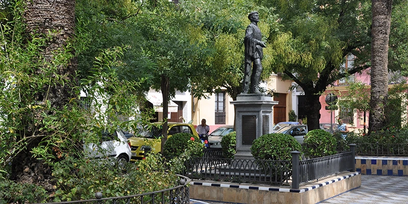 Santa Cruz plaza