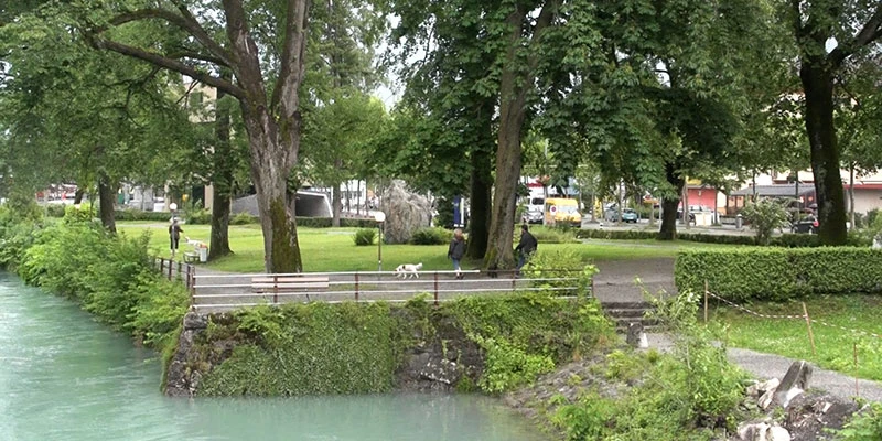 River (3)