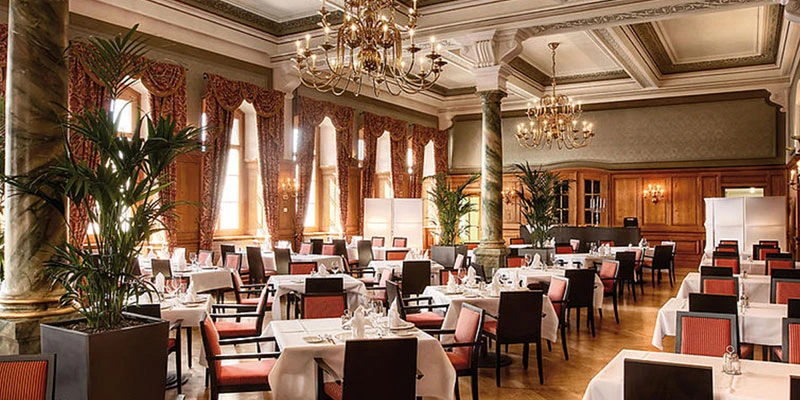 Summit restaurant