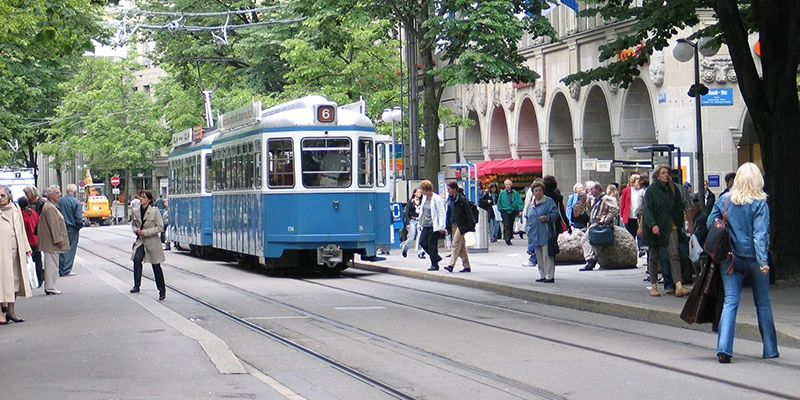 Bahnhofstrasse (1)