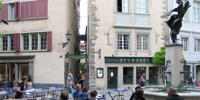 Neumarkt cafe