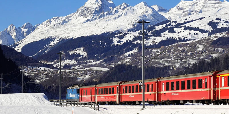 Trains (36)