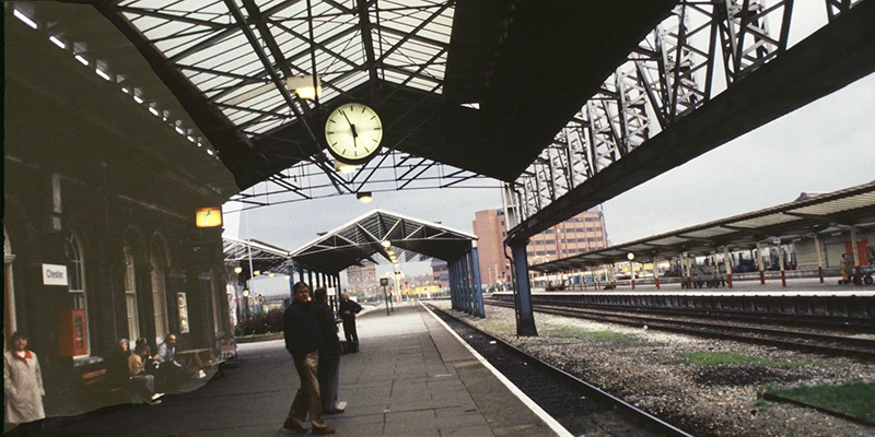 The platform and canopy at Chester railway station
