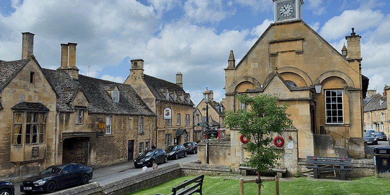 Town Hall, Market Hall and war memorial across the green in Chipping Campden