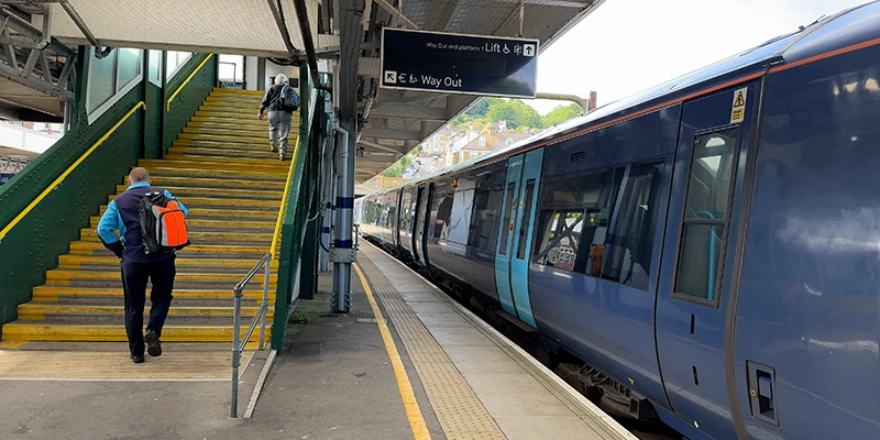 A train at the platform at Dover Priory station