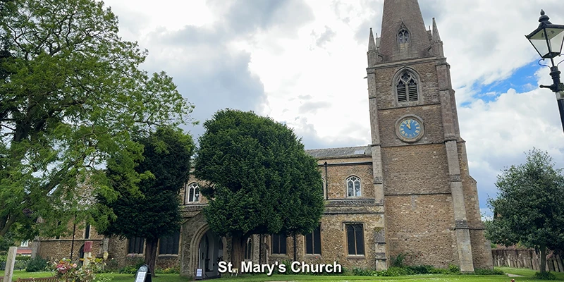 Saint Mary's Church in Ely seen from the green