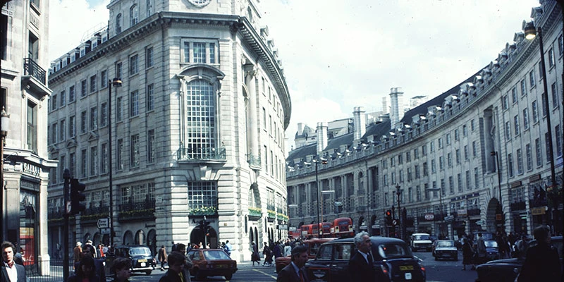 Regent st curve