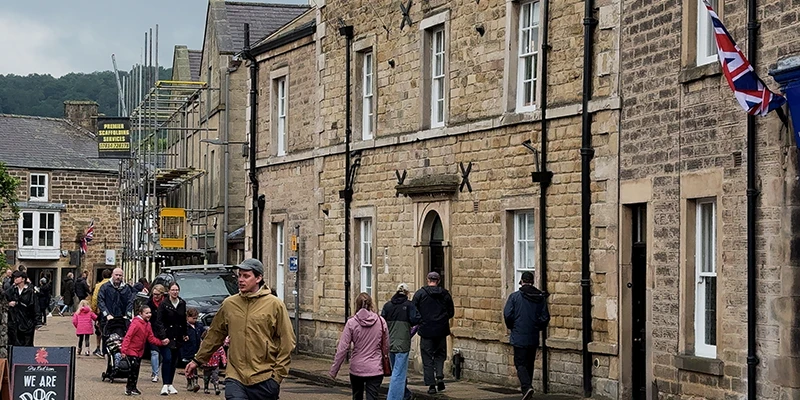 Shoppers along a busy street in central Bakewell