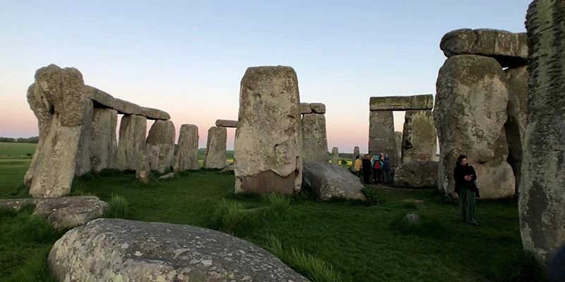 The layout of the stone circles at Stonehenge seen from the side