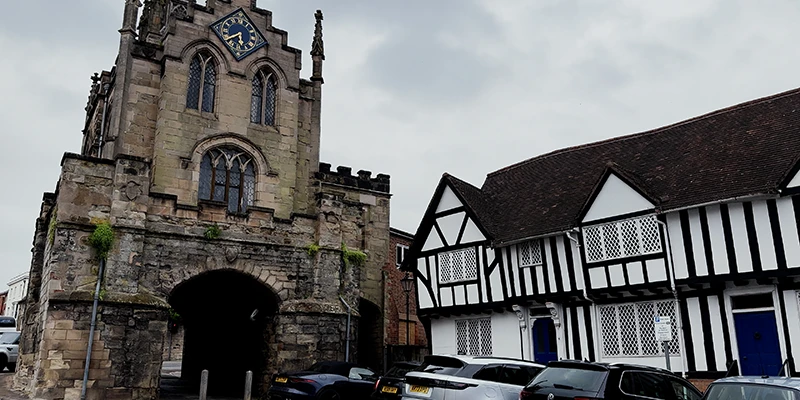 The medieval East Gate in Warwick with its chapel above the arch