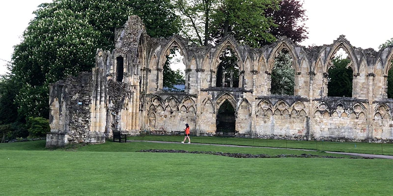 Garden ruins