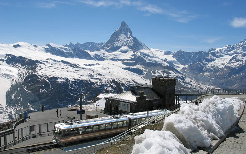 Train at the Gornergrat station with the Matterhorn behind