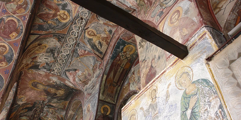 Frescoed vaulting in the Byzantine style