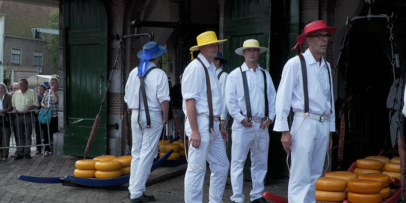 Alkmaar cheese 25 ff
