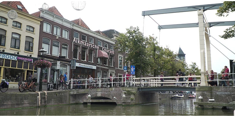 Alkmaar town 00 00 12 22 still010