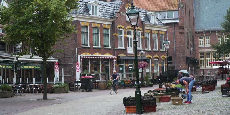 Alkmaar town 00 06 32 00 still062