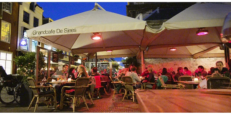 A cafe 9b delft 00 05 00 07a still006