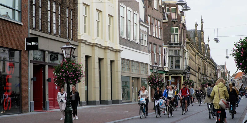 Leiden walking tour 00 17 22 23 still691