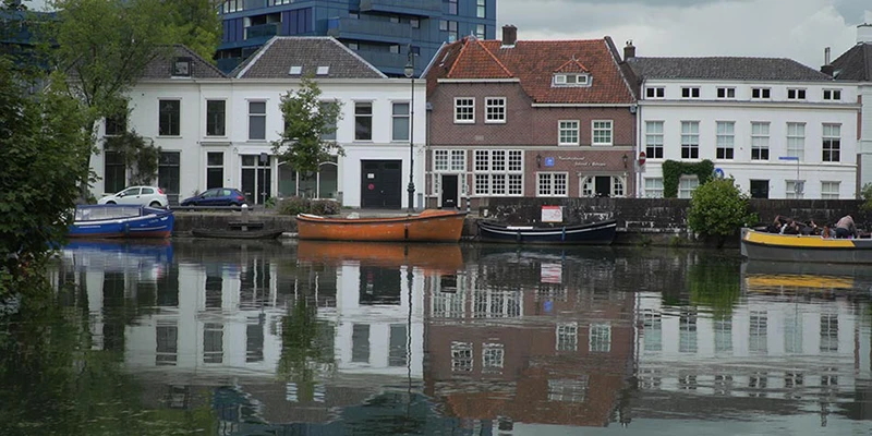 Boat for book 00 08 21 29 still003