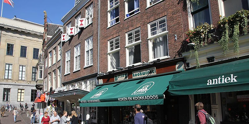 Shops (14)