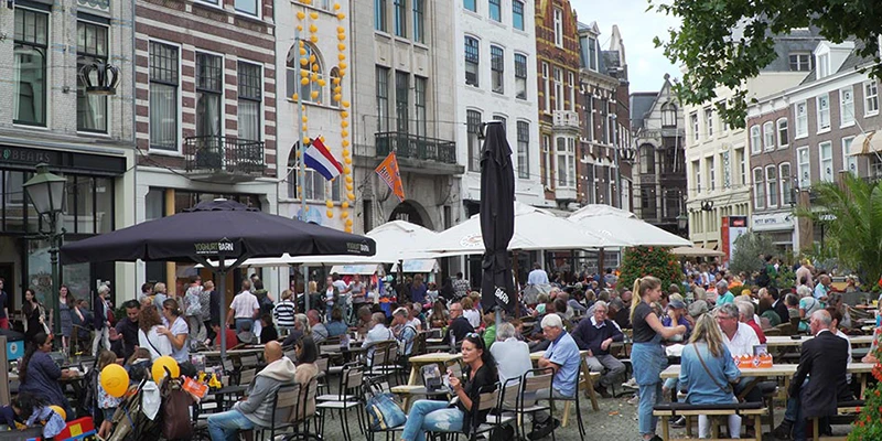 Hague ff 08 39 18 still382 new